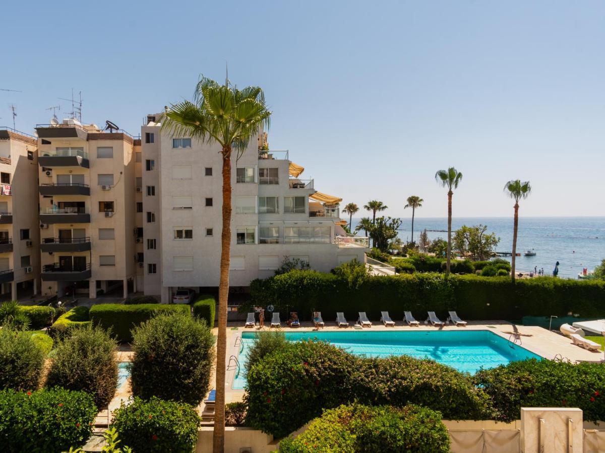 Sanders Ermitage On The Beach - Delightful 1-Bedroom Apartment With Sea View Лимасол Екстериор снимка