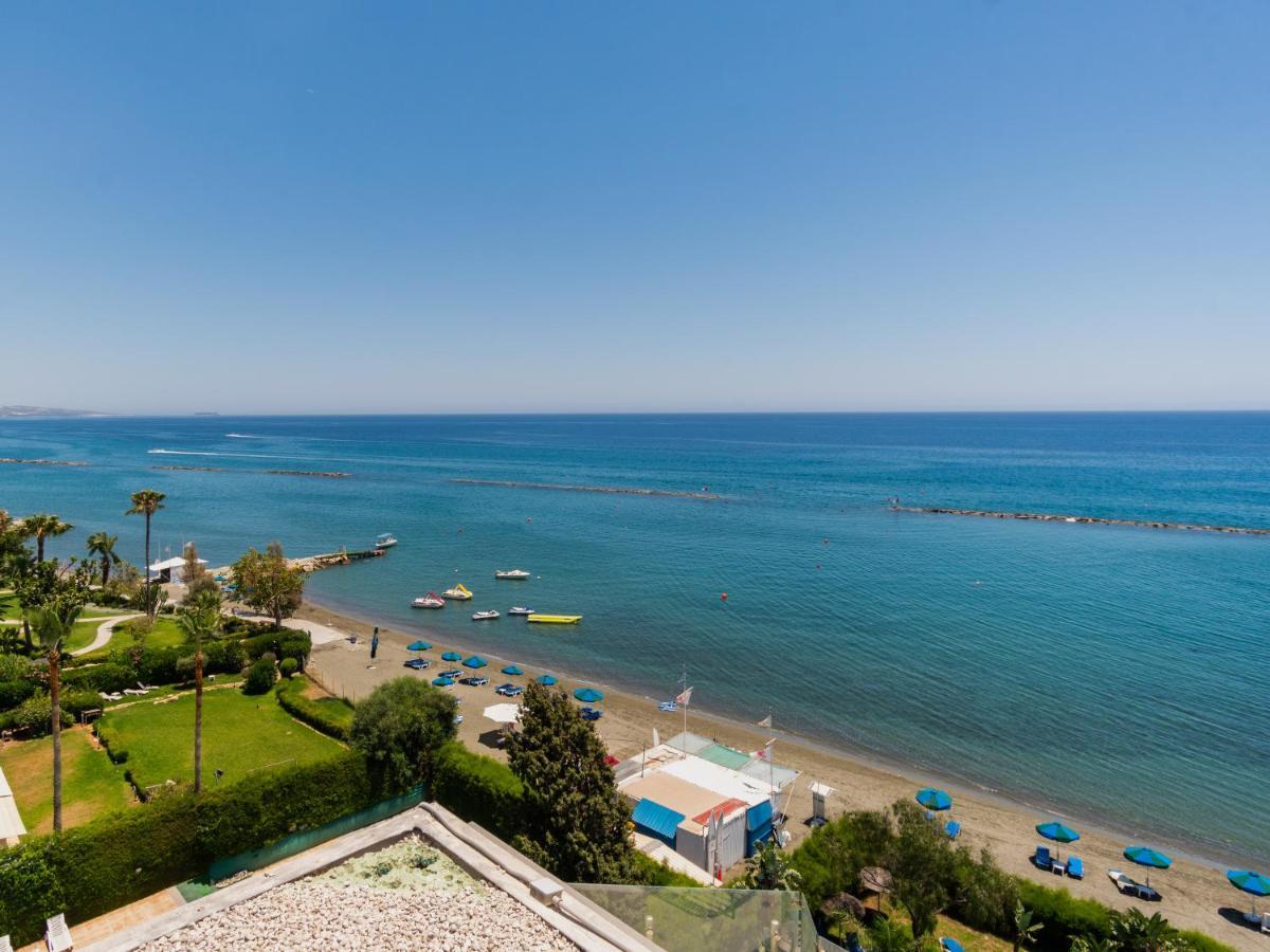 Sanders Ermitage On The Beach - Delightful 1-Bedroom Apartment With Sea View Лимасол Екстериор снимка