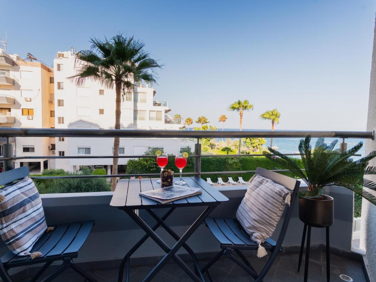 Sanders Ermitage On The Beach - Delightful 1-Bedroom Apartment With Sea View Лимасол Екстериор снимка