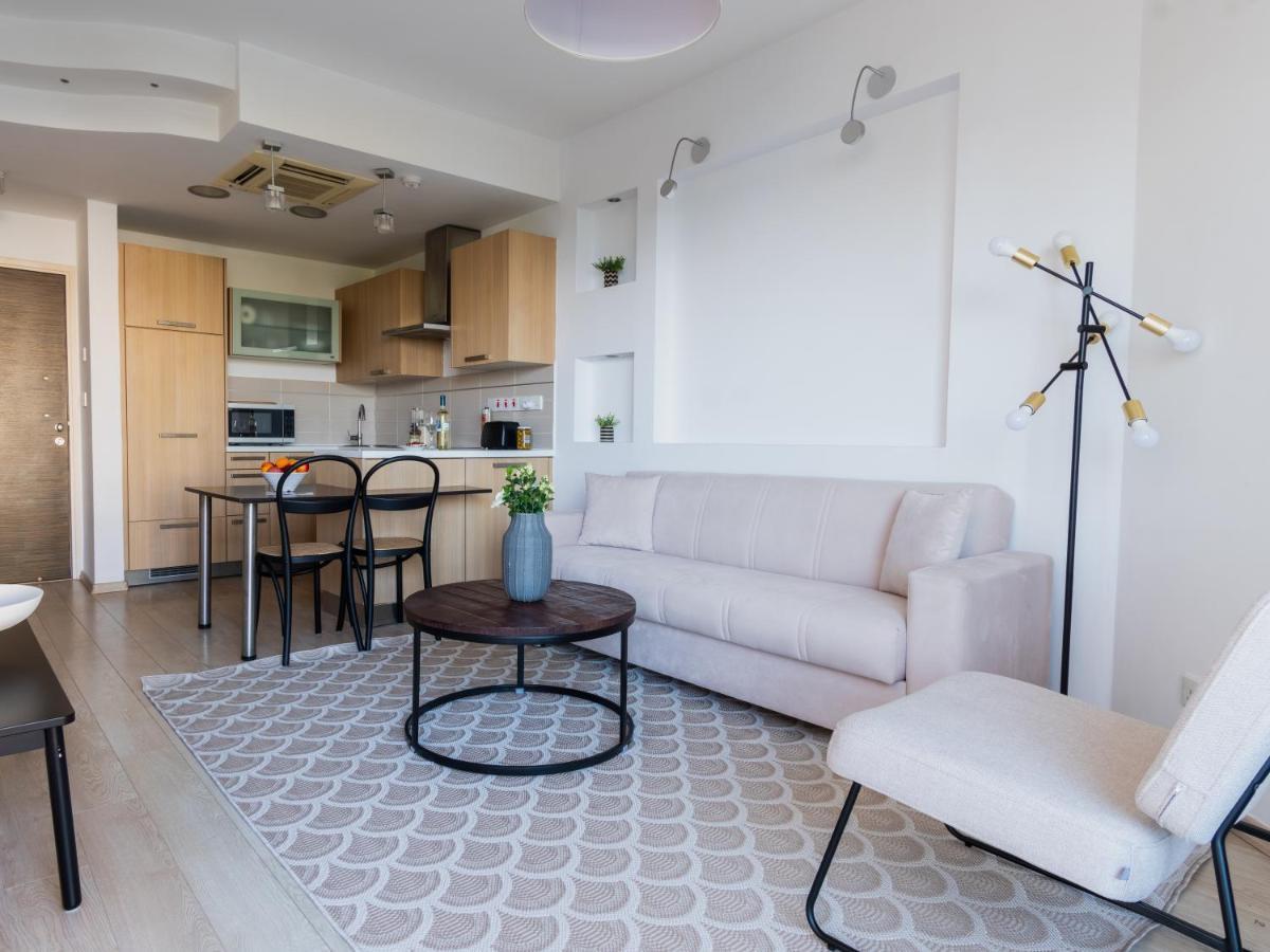 Sanders Ermitage On The Beach - Delightful 1-Bedroom Apartment With Sea View Лимасол Екстериор снимка