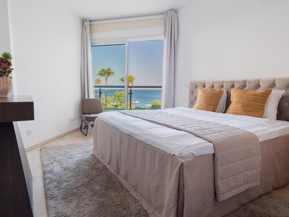 Sanders Ermitage On The Beach - Delightful 1-Bedroom Apartment With Sea View Лимасол Екстериор снимка